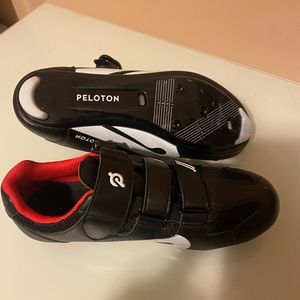 CYCLING SHOES